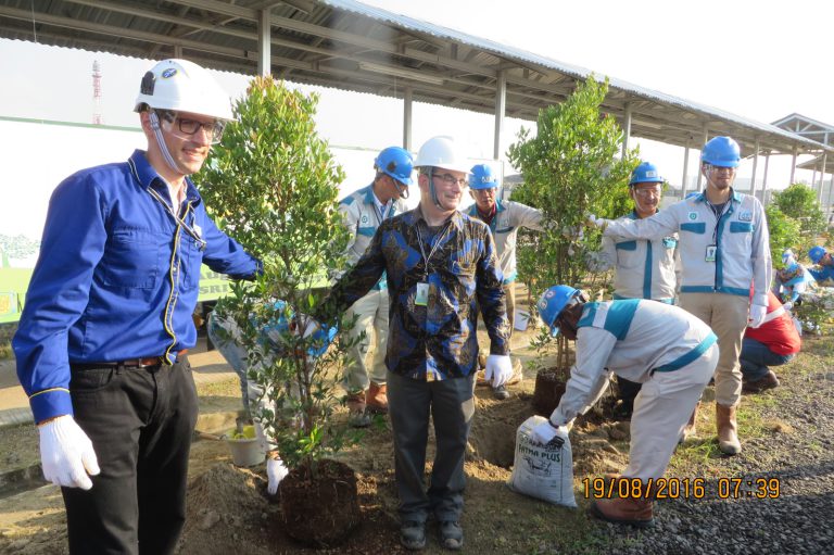 Pencapaian 1 Juta Jam Kerja Tanpa Kecelakaan dan Hari Penghijauan Lingkungan di Proyek SRI, Cilegon