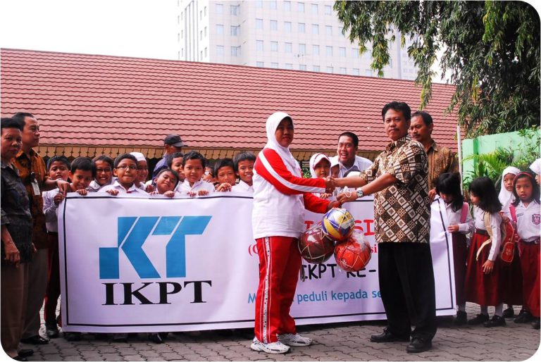 Kontribusi IKPT untuk Masyarakat Setempat melalui CSR